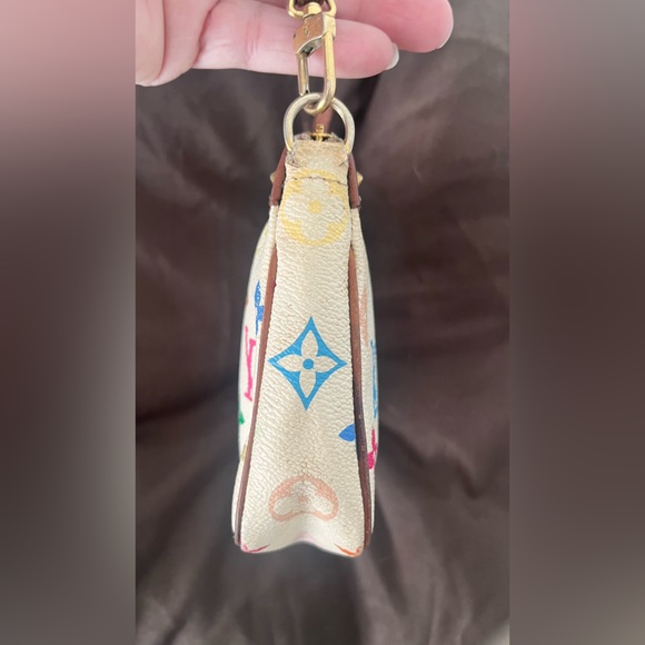 Vintage Louis Vuitton multi-color pochette - Picture 4 of 10